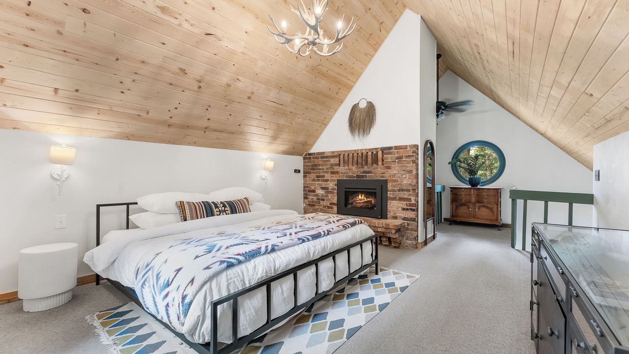 Photo of Bedroom in Sundance