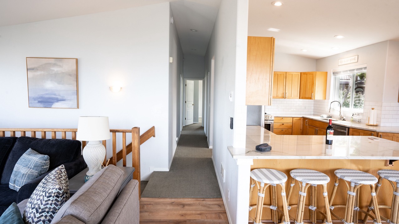 Photo of Livingroom in Rockaway Beach