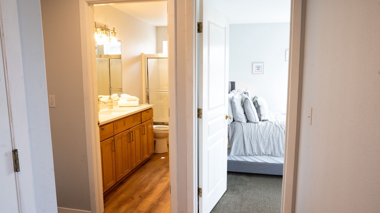 Photo of Bedroom in Rockaway Beach