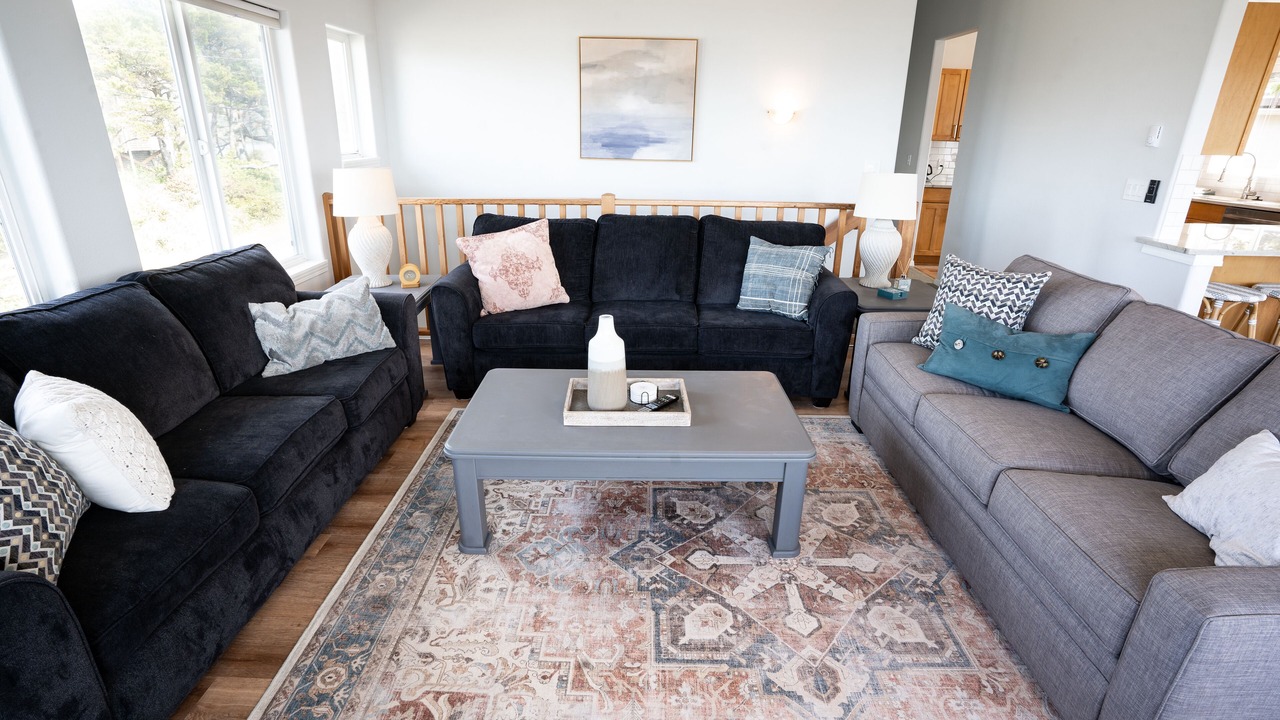 Photo of Livingroom in Rockaway Beach