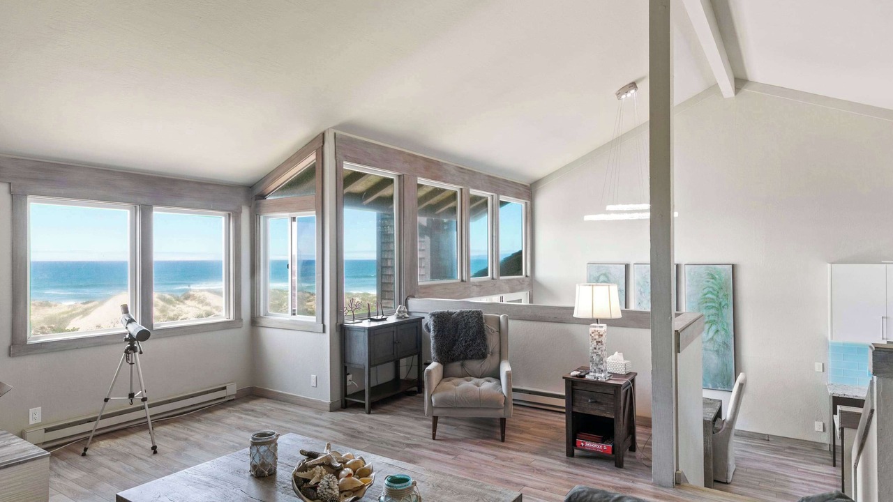Photo of Livingroom in Castroville
