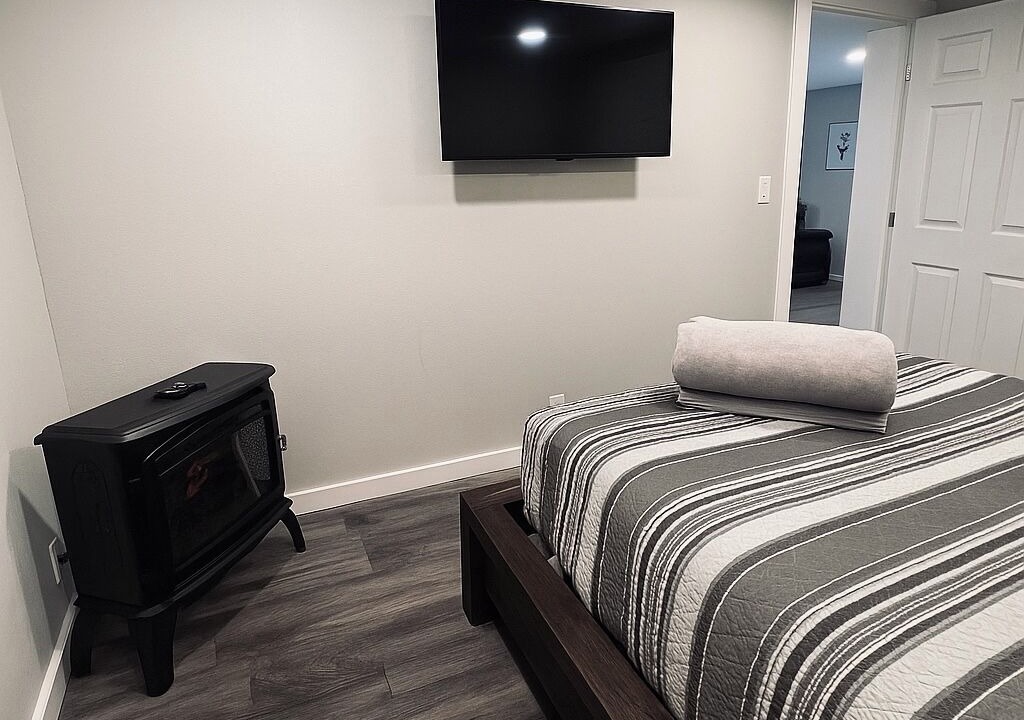 Photo of Bedroom in Keizer
