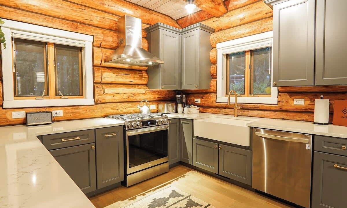 Photo of Kitchen in Glacier