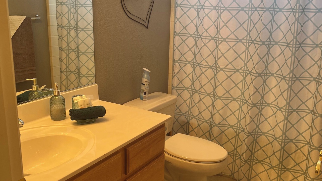 Photo of Bathroom in Sunridge Estates