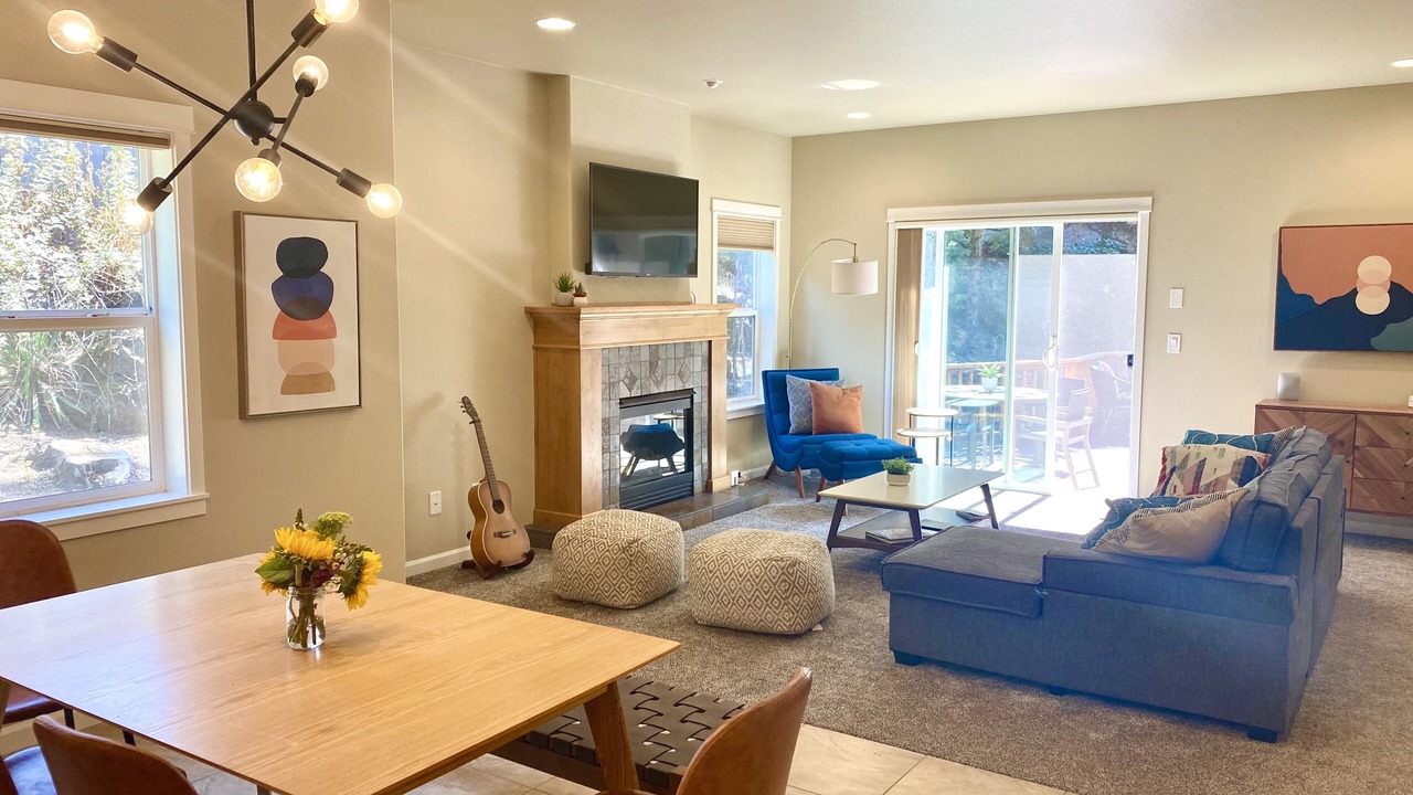 Photo of Livingroom in Southern Crossing