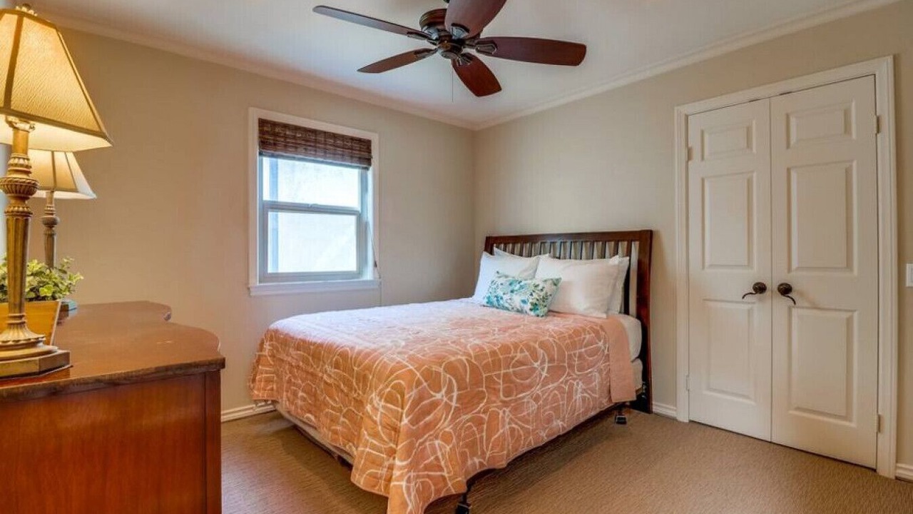 Photo of Bedroom in South Mission Beach