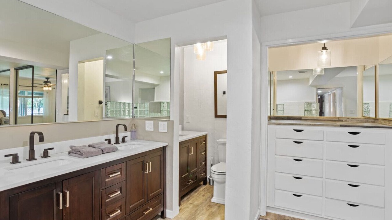 Photo of Bathroom in Cascade