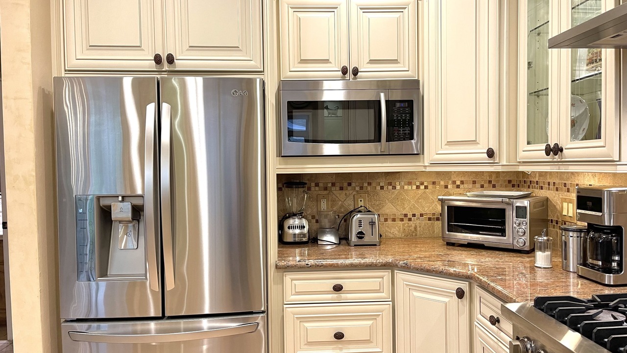 Photo of Kitchen in North of Wilshire