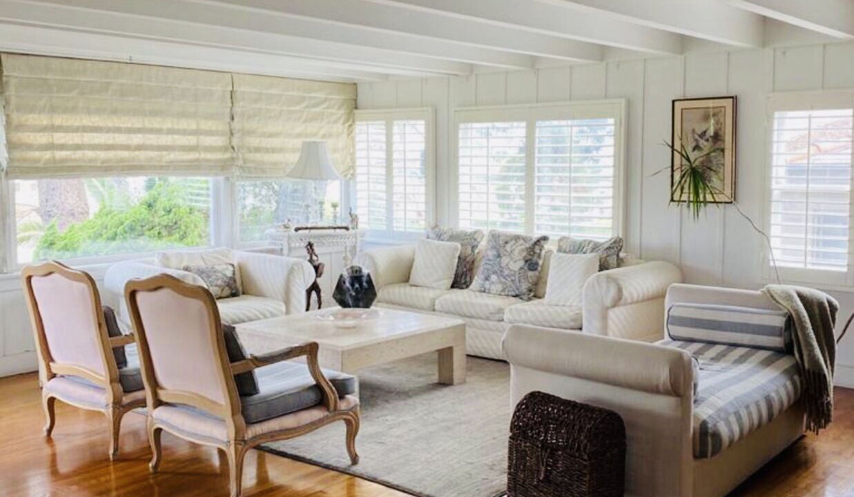 Photo of Livingroom in Village of La Jolla