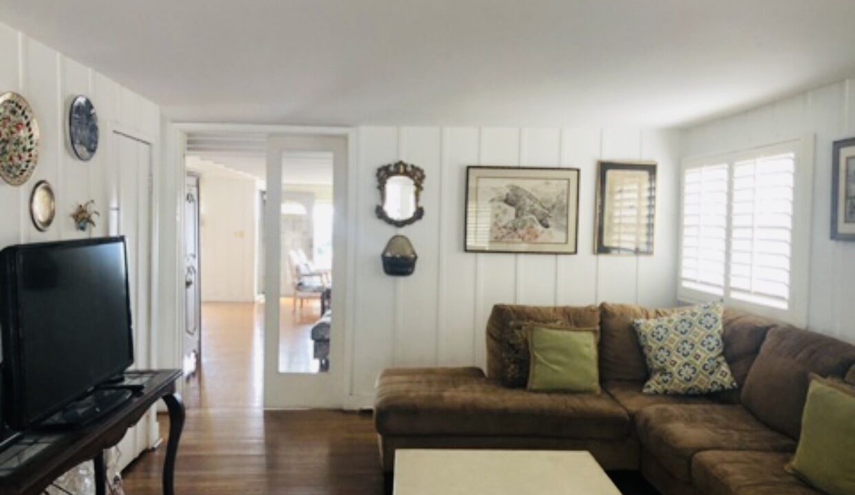 Photo of Livingroom in Village of La Jolla