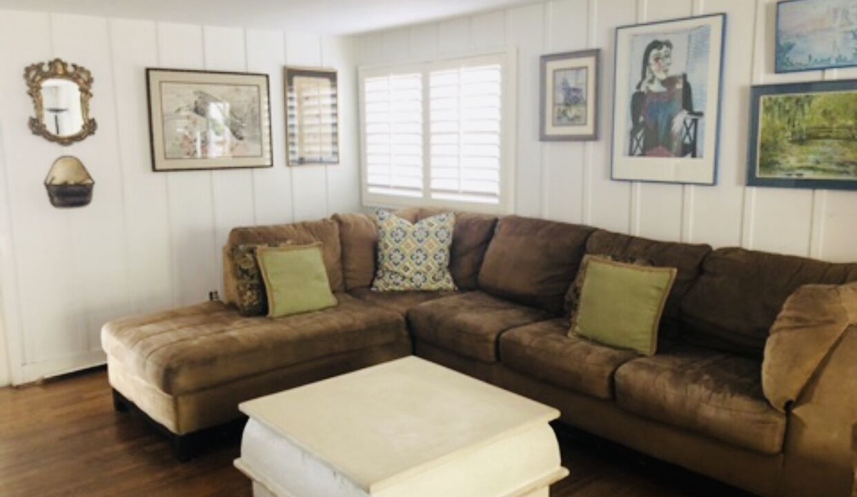 Photo of Livingroom in Village of La Jolla