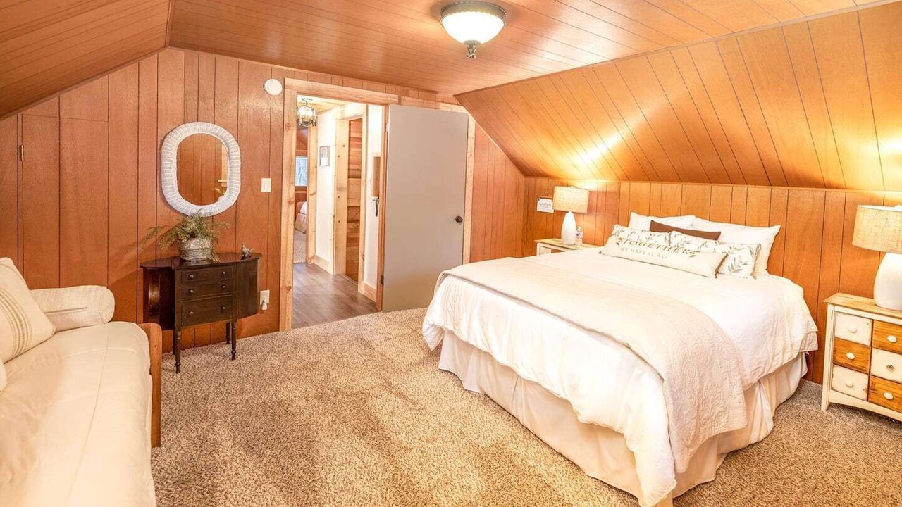 Photo of Bedroom in Sugar Pine
