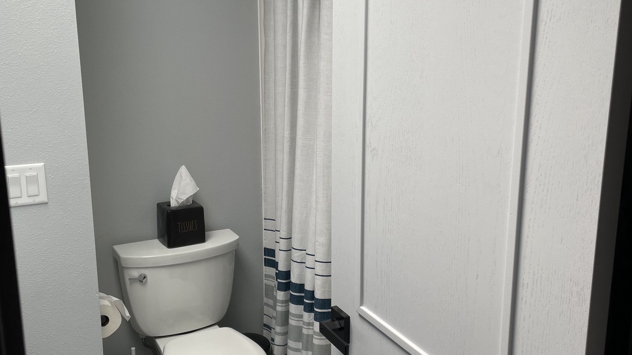 Photo of Bathroom in Alvadore