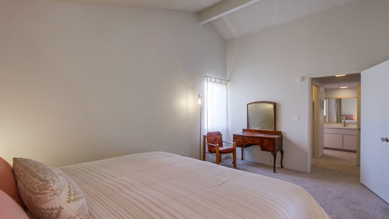 Photo of Bedroom in Olde Solana Beach