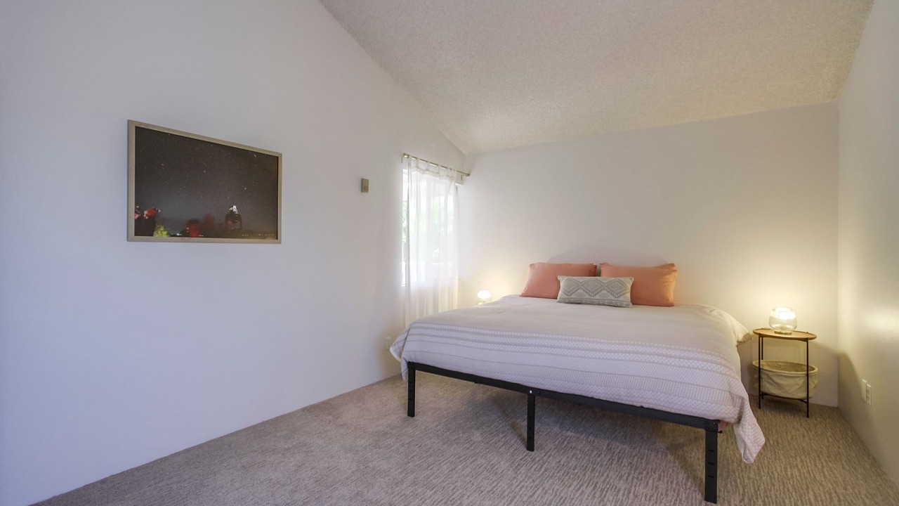 Photo of Bedroom in Olde Solana Beach