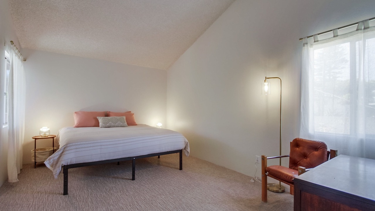 Photo of Bedroom in Olde Solana Beach