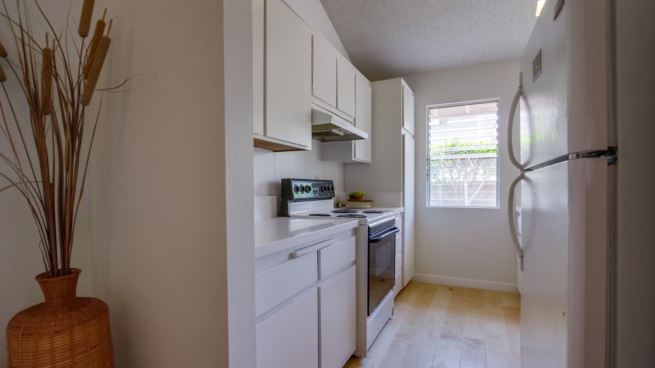 Photo of Kitchen in Olde Solana Beach