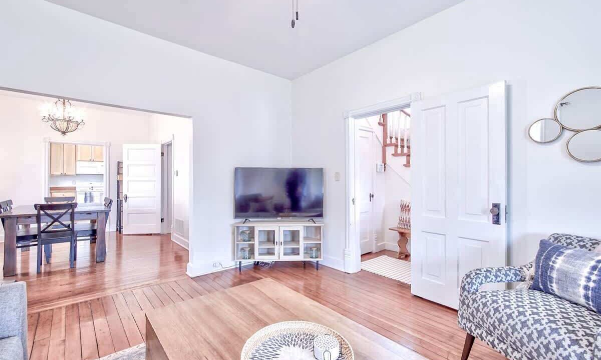 Photo of Livingroom in McMinnville
