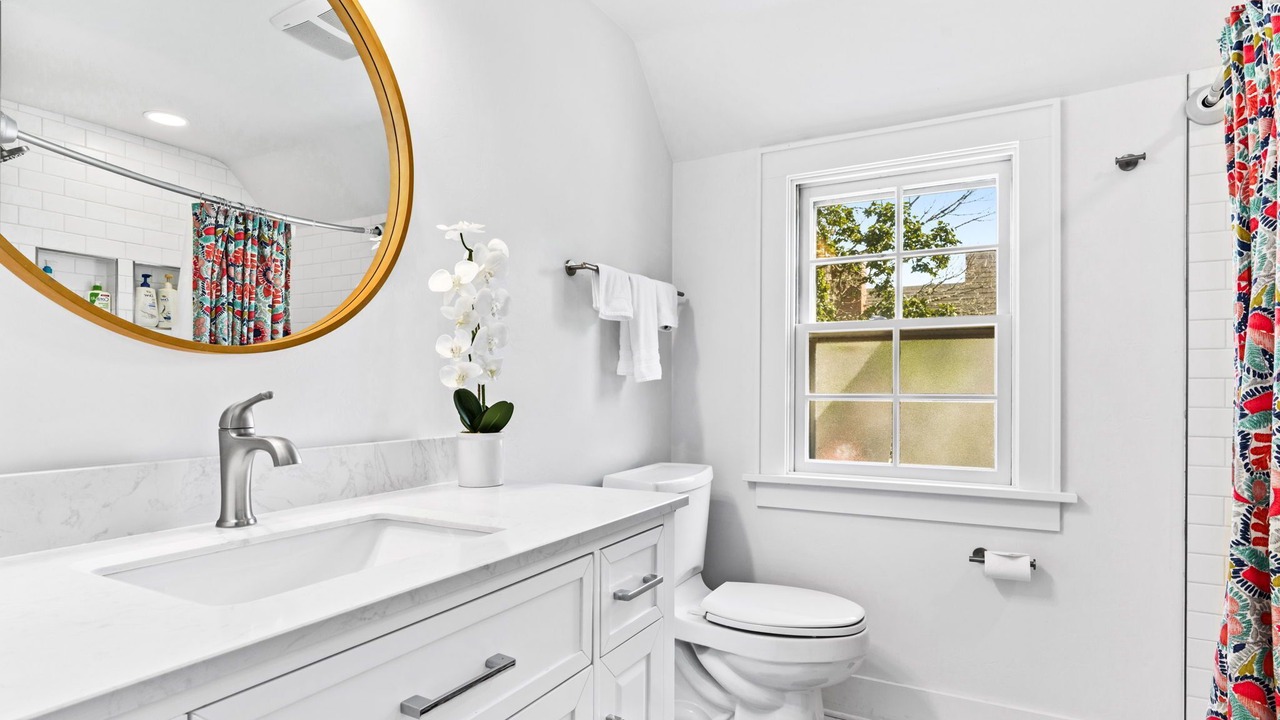 Photo of Bathroom in Amazon