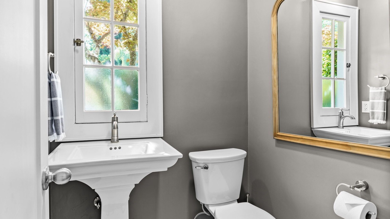 Photo of Bathroom in Amazon