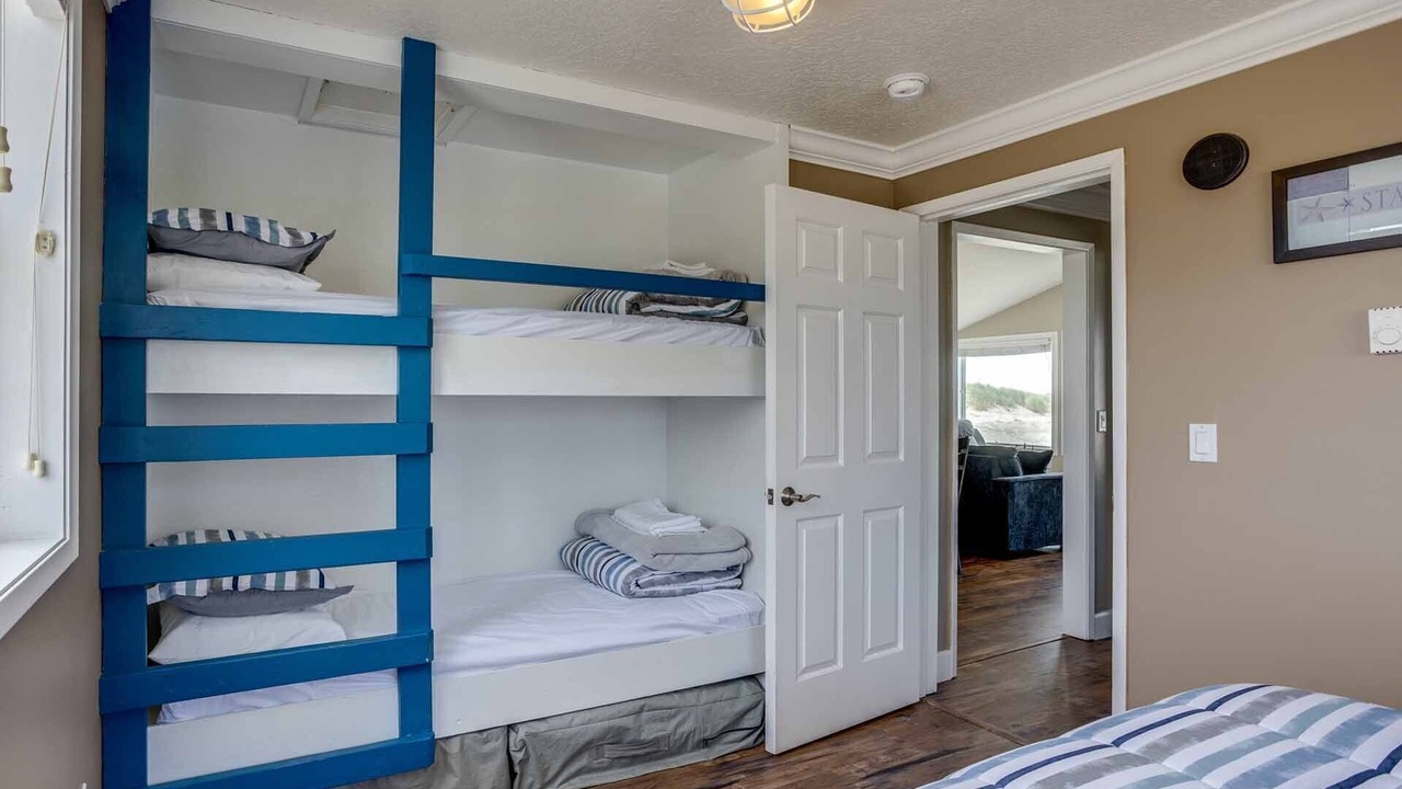 Photo of Bedroom in Bayshore