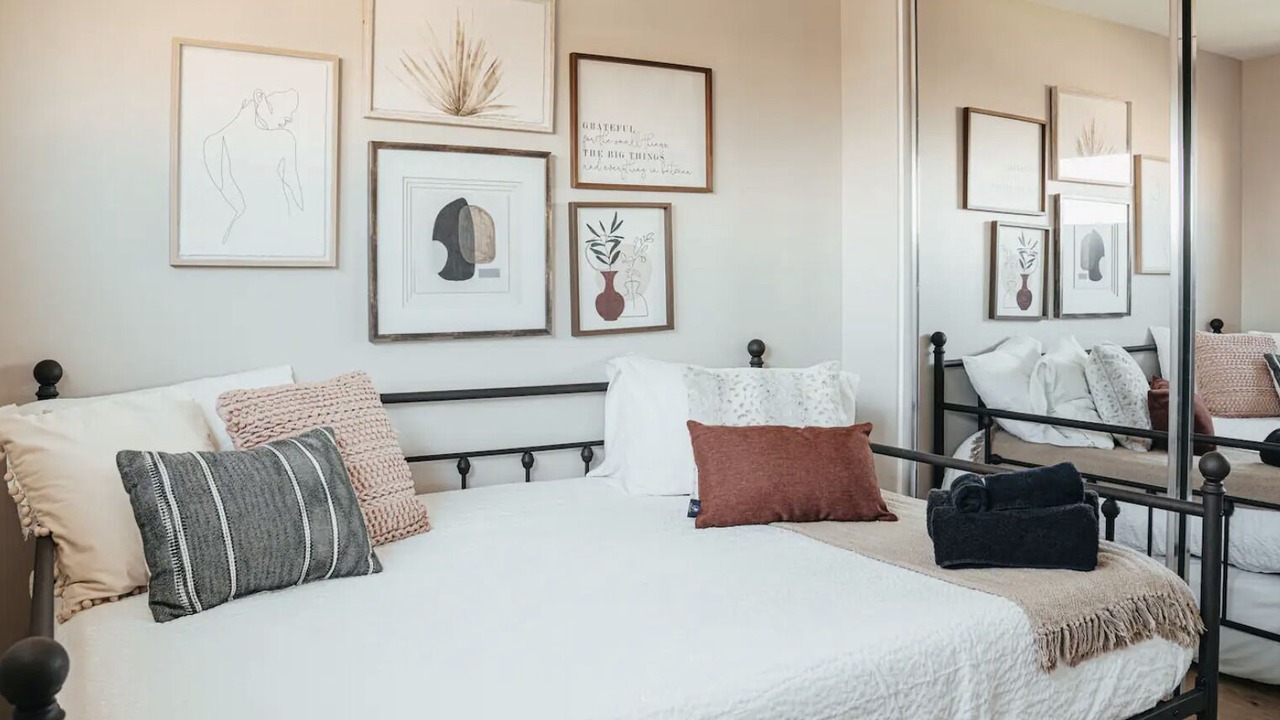 Photo of Bedroom in Bay Terraces