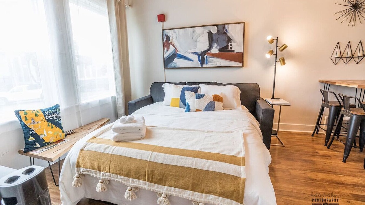 Photo of Bedroom in Downtown