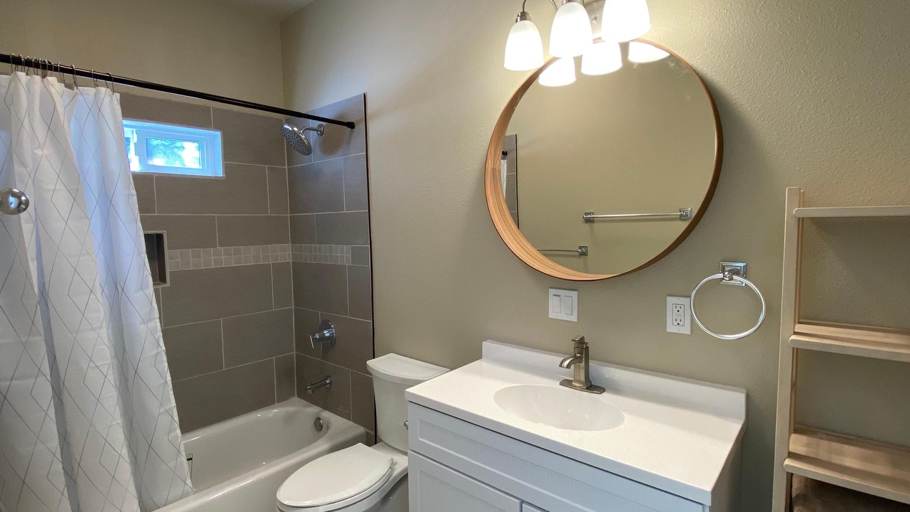 Photo of Bathroom in Yosemite West