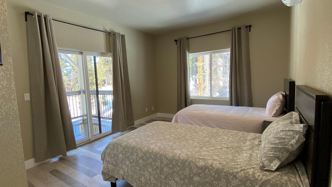 Photo of Bedroom in Yosemite West
