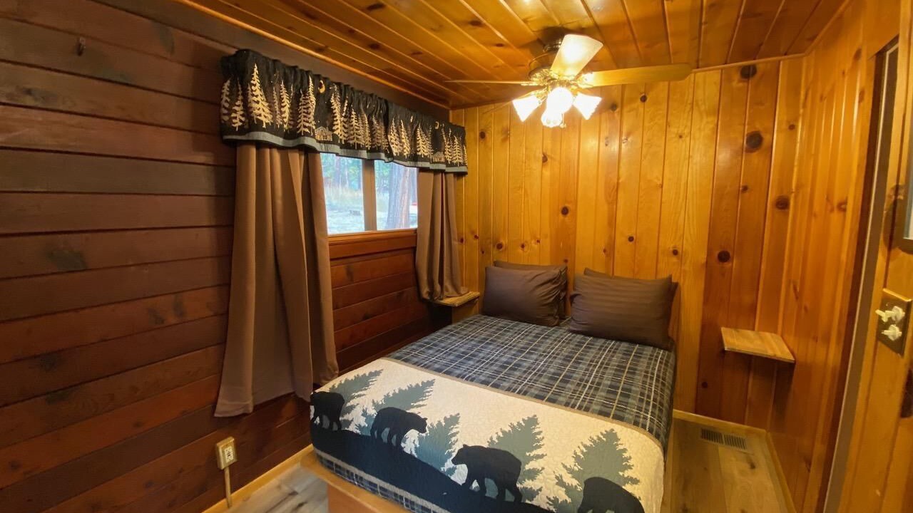 Photo of Bedroom in North Wawona