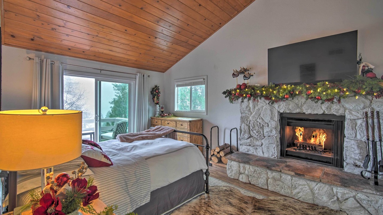 Photo of Bedroom in Crestline