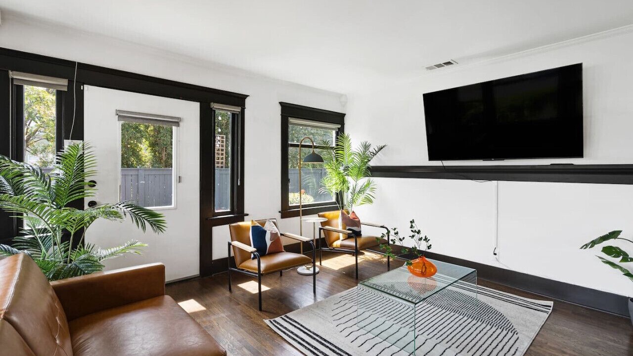 Photo of Bedroom in Alamitos Beach