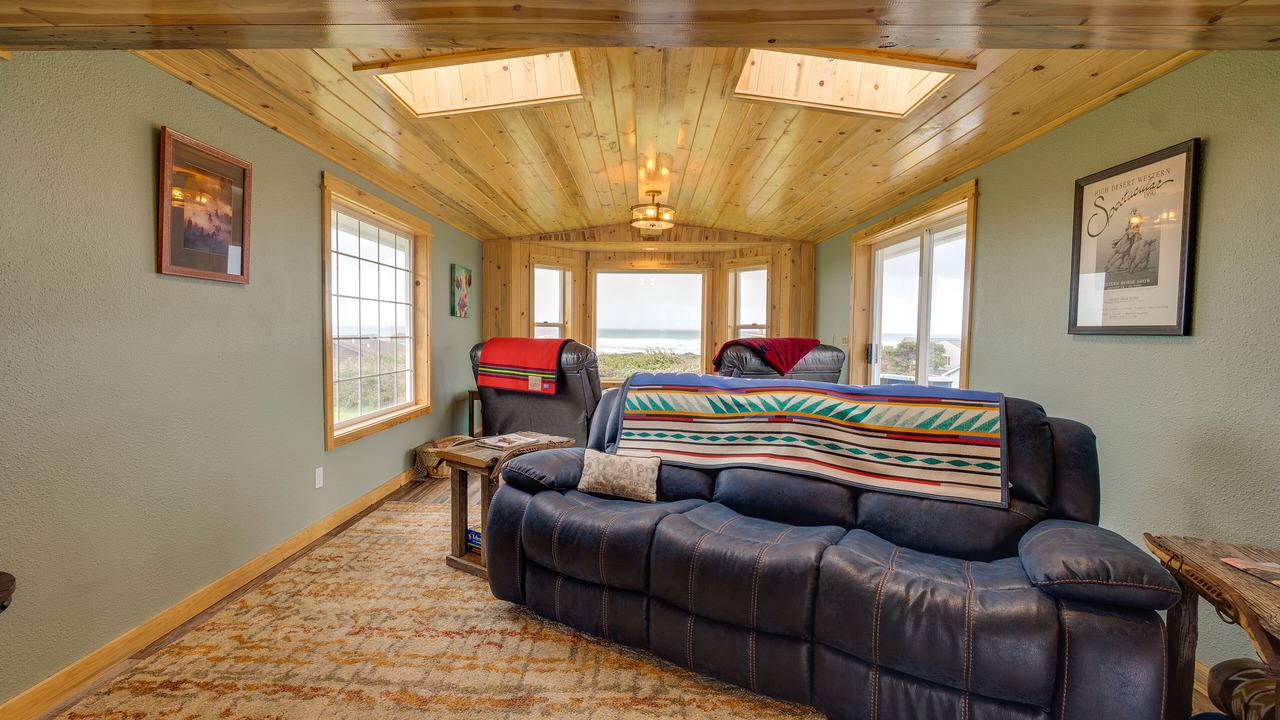 Photo of Livingroom in Gold Beach