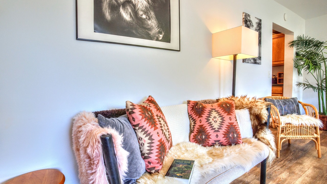 Photo of Livingroom in White Salmon