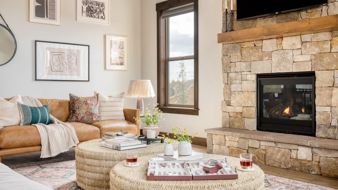 Photo of Livingroom in Powell Butte
