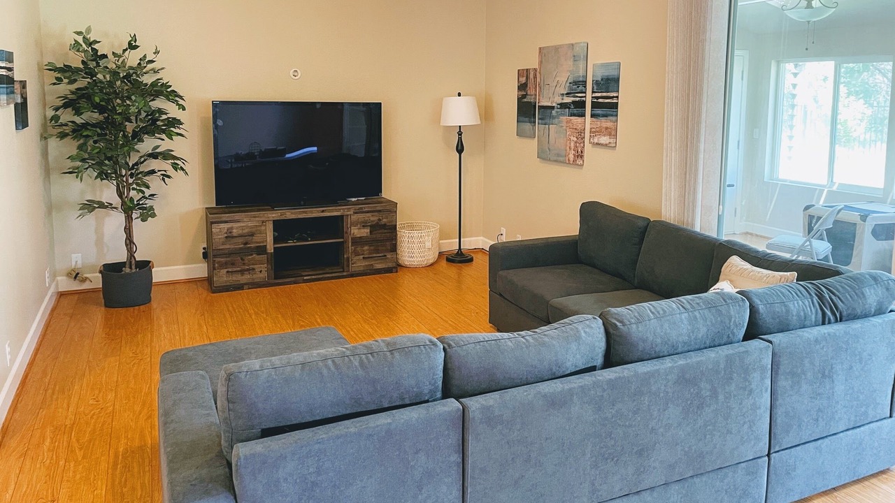 Photo of Livingroom in Chico