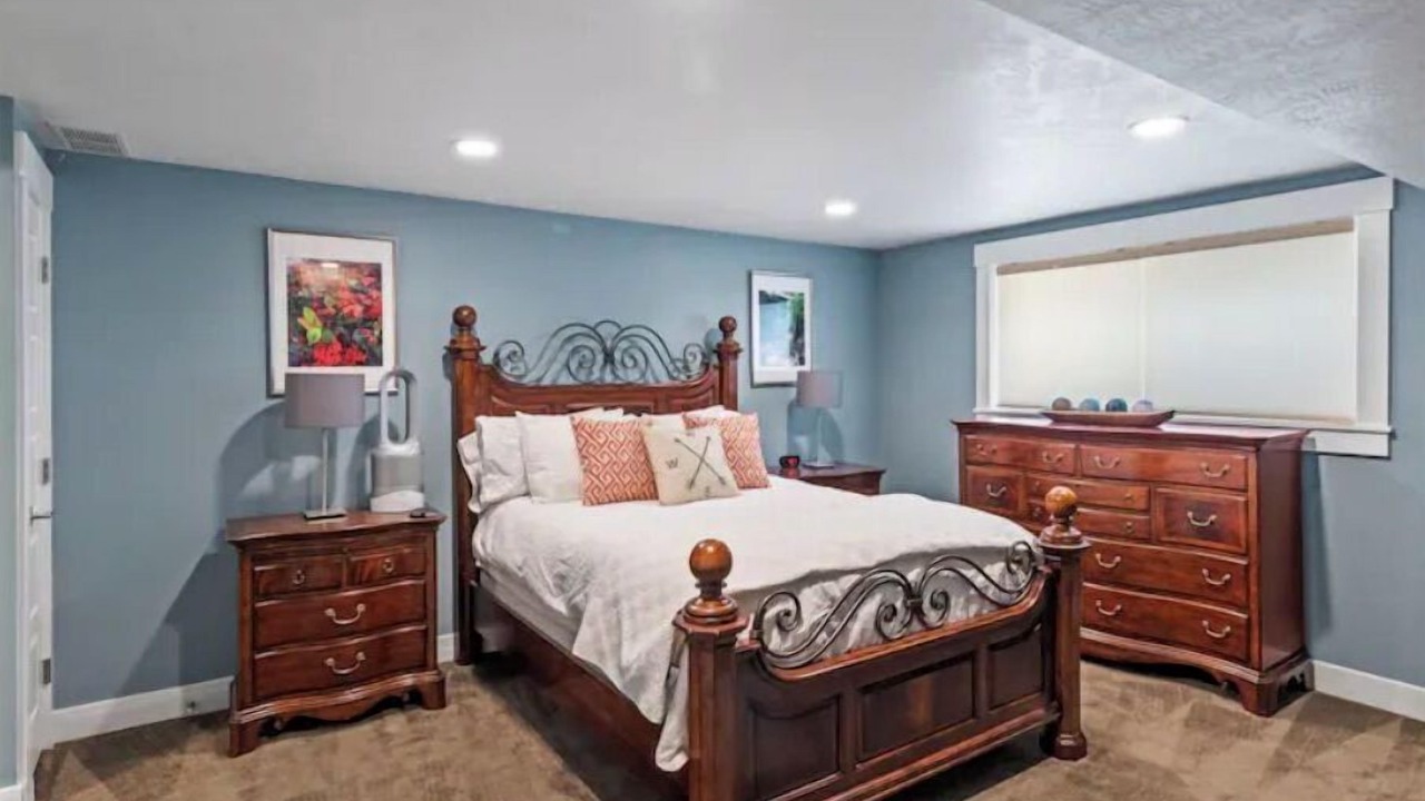 Photo of Bedroom in Olympus Cove