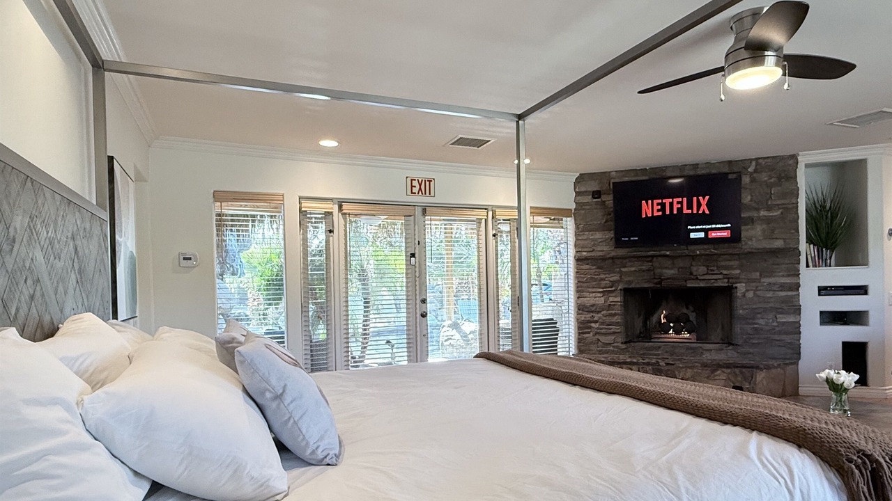 Photo of Livingroom in Desert Hot Springs