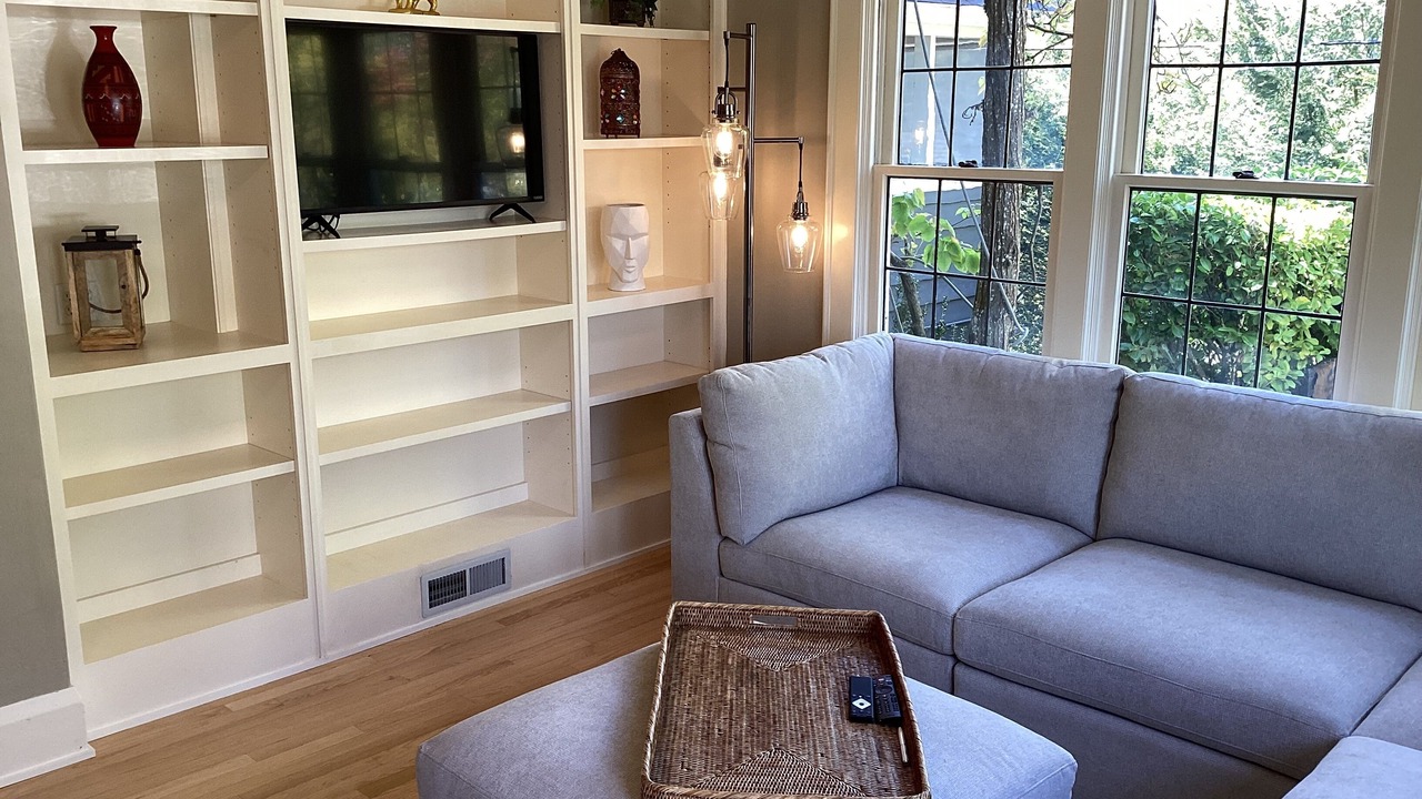 Photo of Livingroom in Amazon