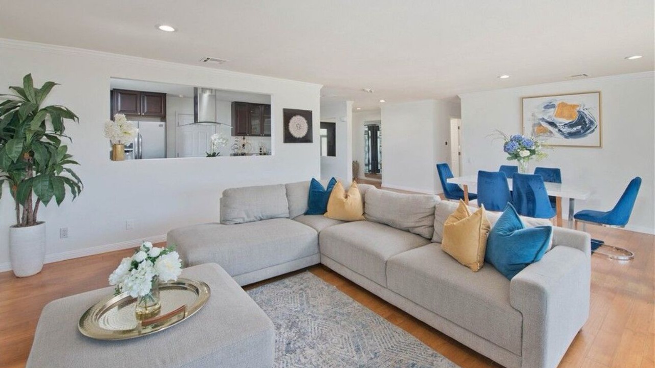 Photo of Livingroom in Malibu Canyon