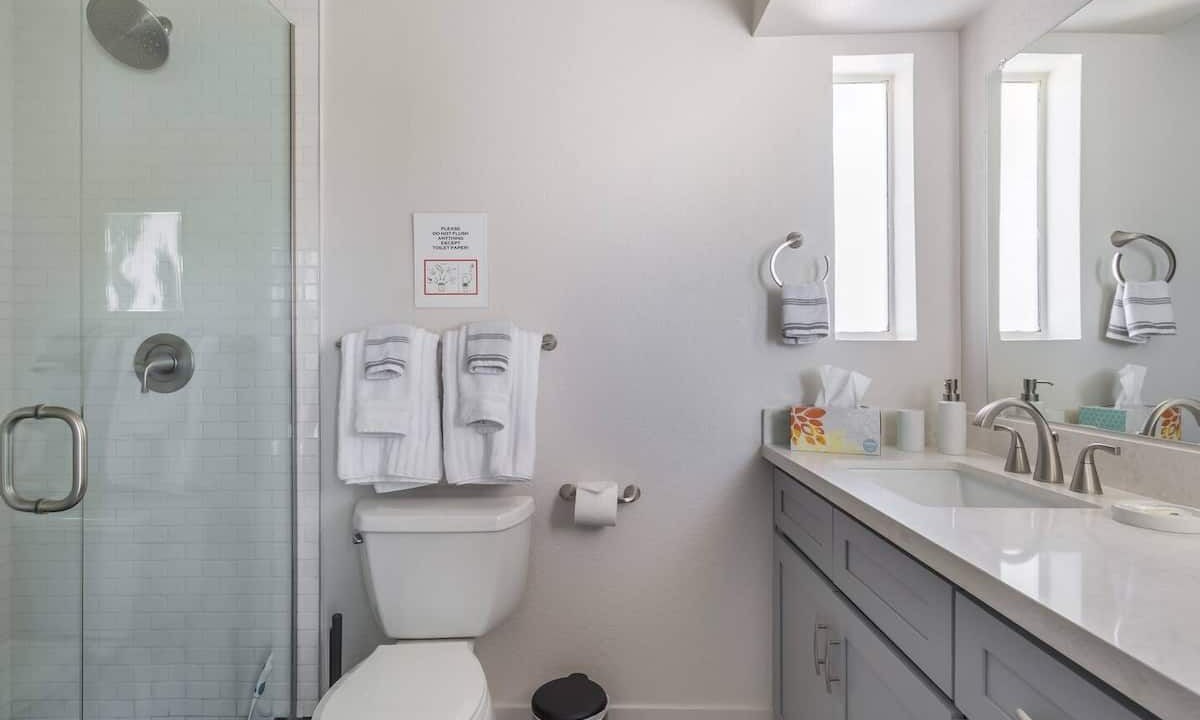 Photo of Bathroom in Desert Park Estates