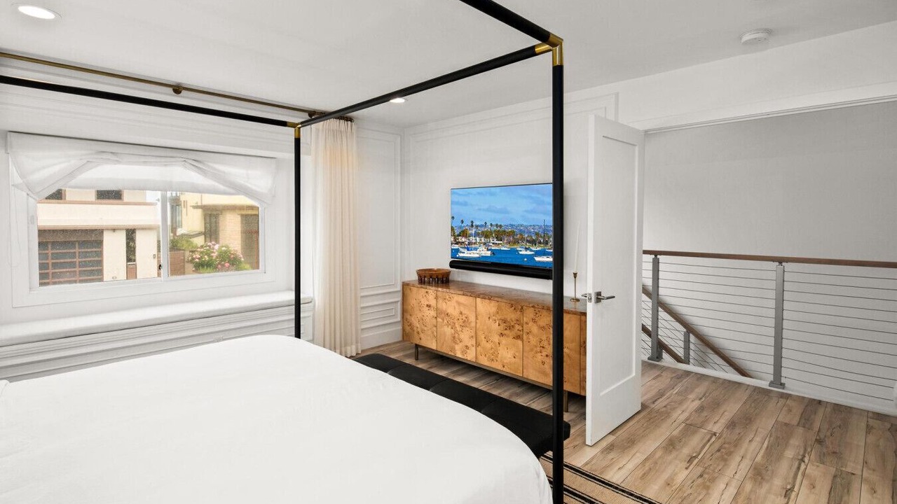 Photo of Bedroom in Olde Solana Beach