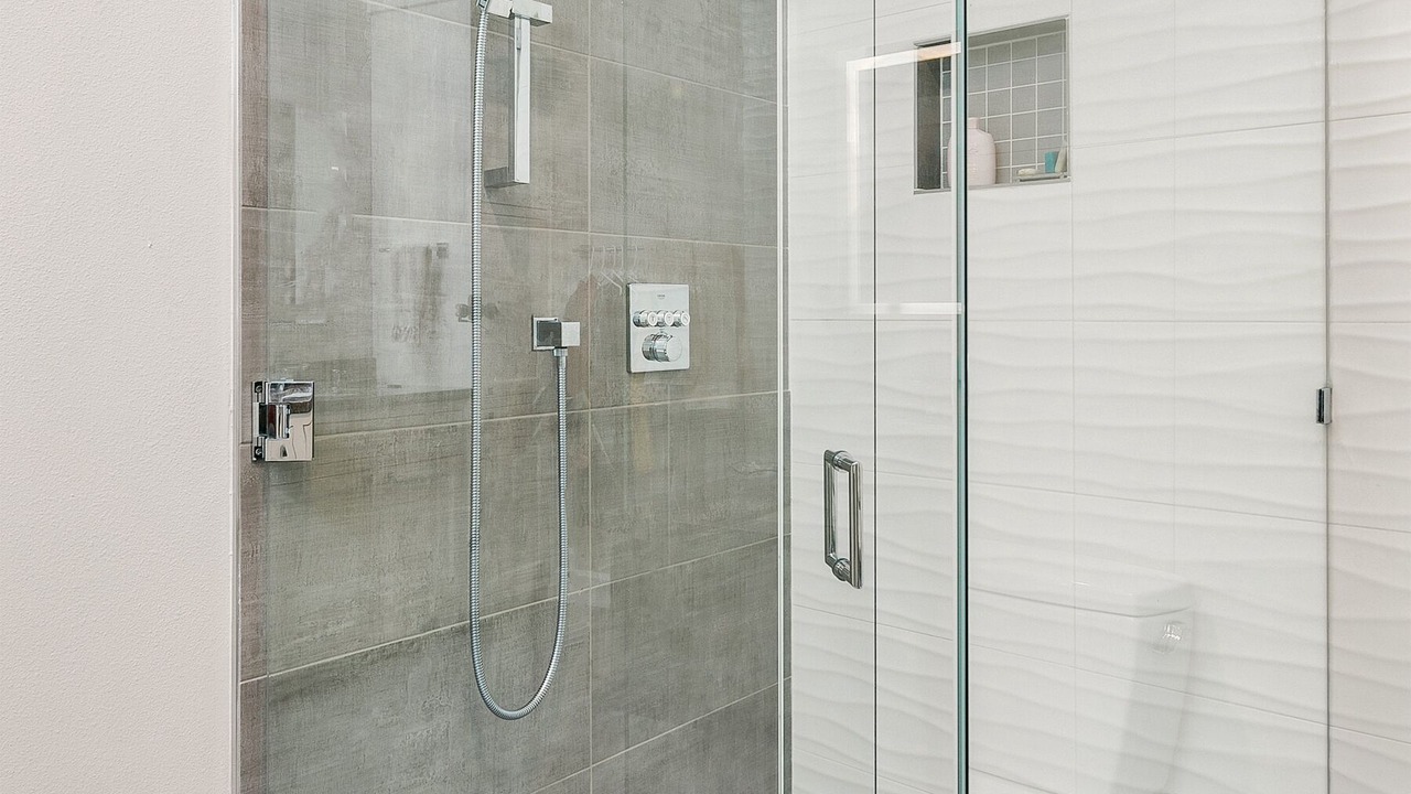 Photo of Bathroom in Inglewood-Finn Hill