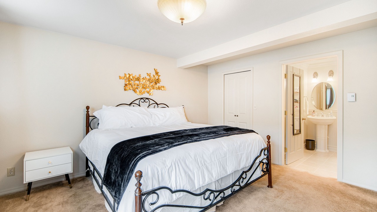 Photo of Bedroom in University Place