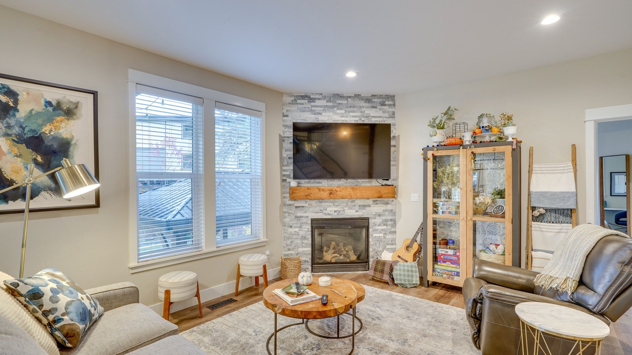 Photo of Livingroom in Southern Crossing