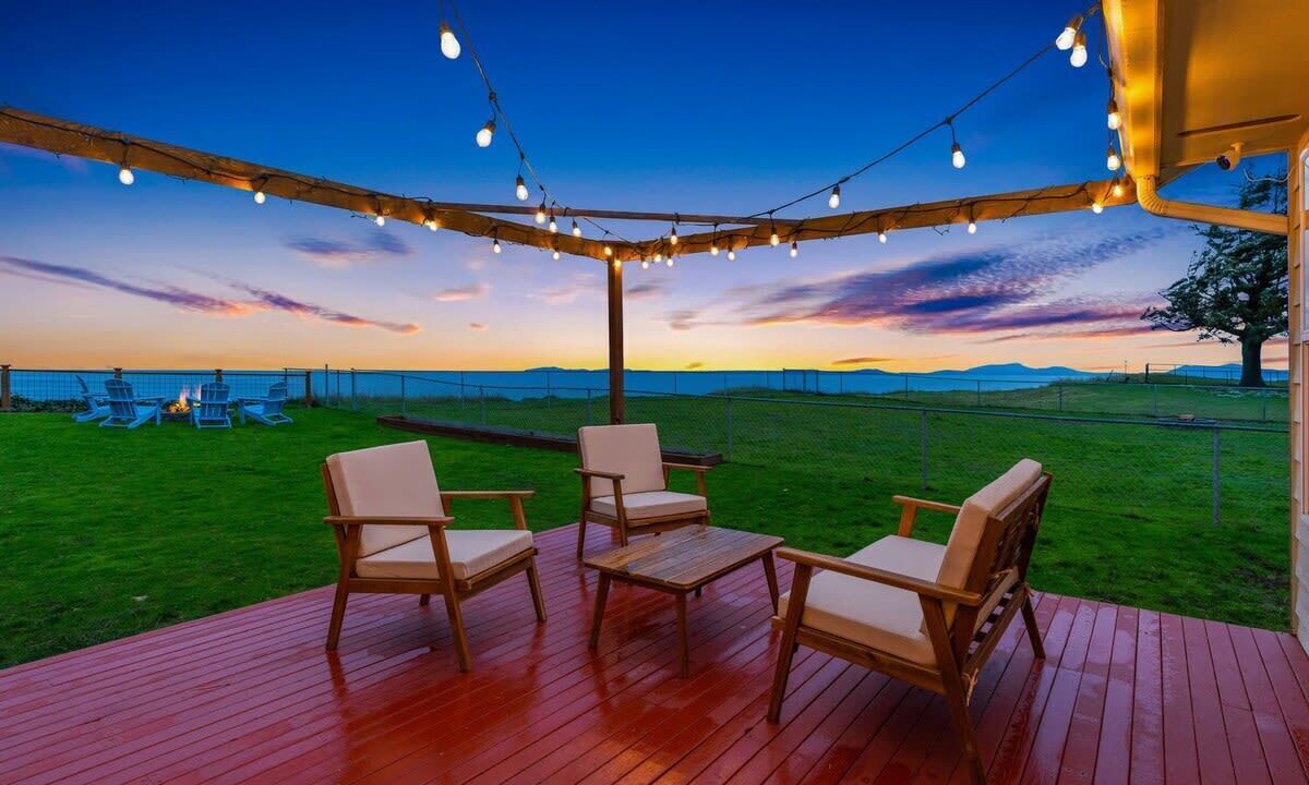Photo of Patio Balcony in Oak Harbor