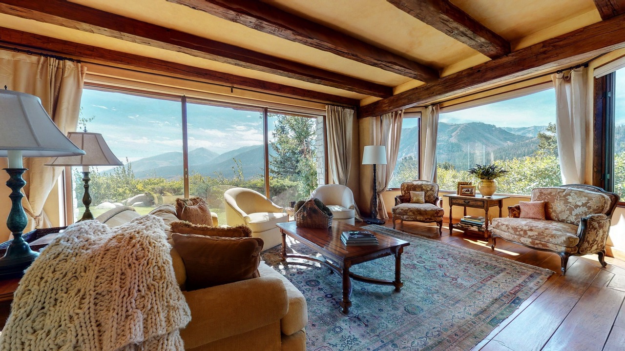 Photo of Bedroom in Mammoth Lakes