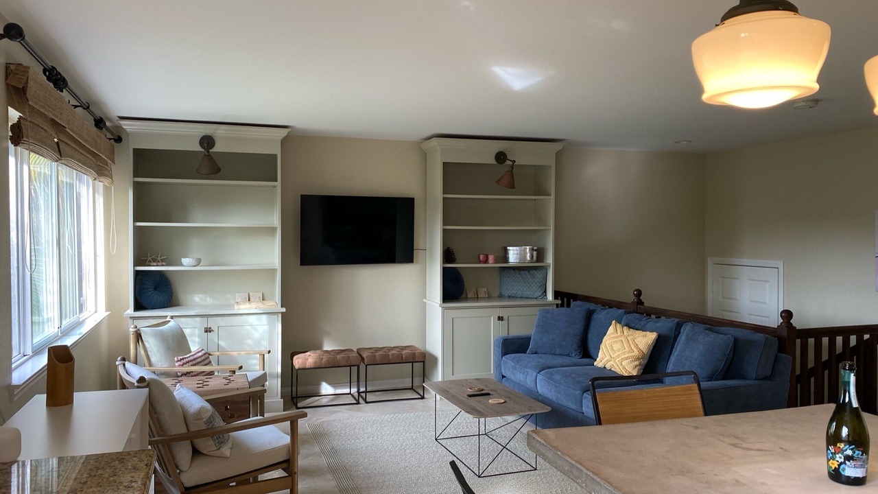Photo of Livingroom in Cardiff-by-the-Sea