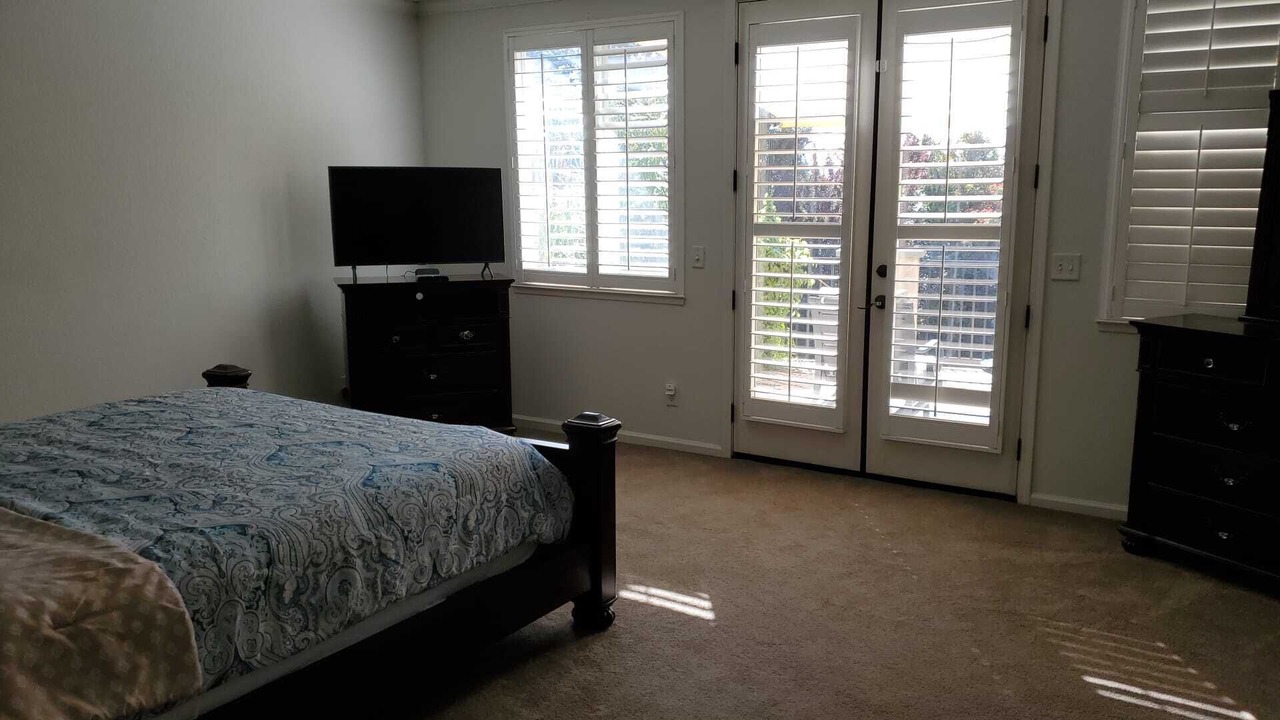 Photo of Bedroom in Raisin
