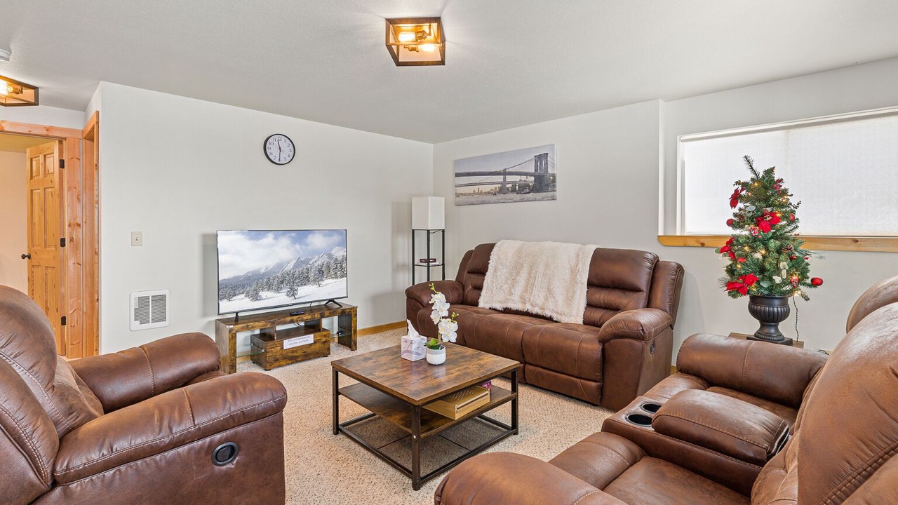 Photo of Livingroom in Ronald